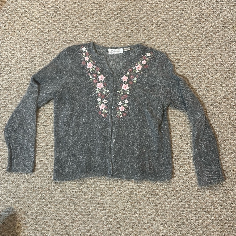 Grey silk, angora, and lambswool cardigan with flower embroidery size M